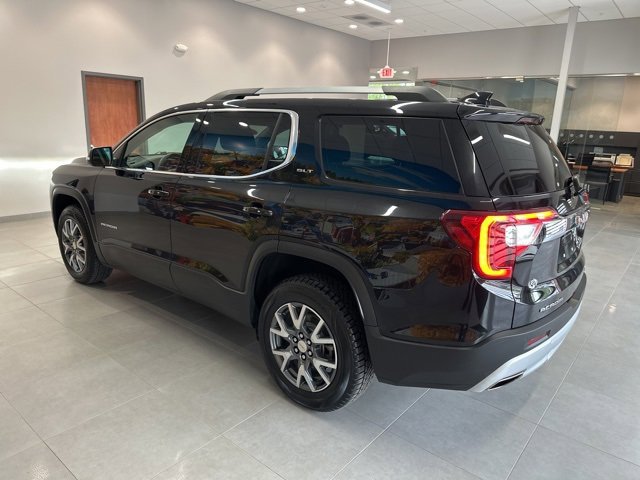 Used 2023 GMC Acadia SLT image 3