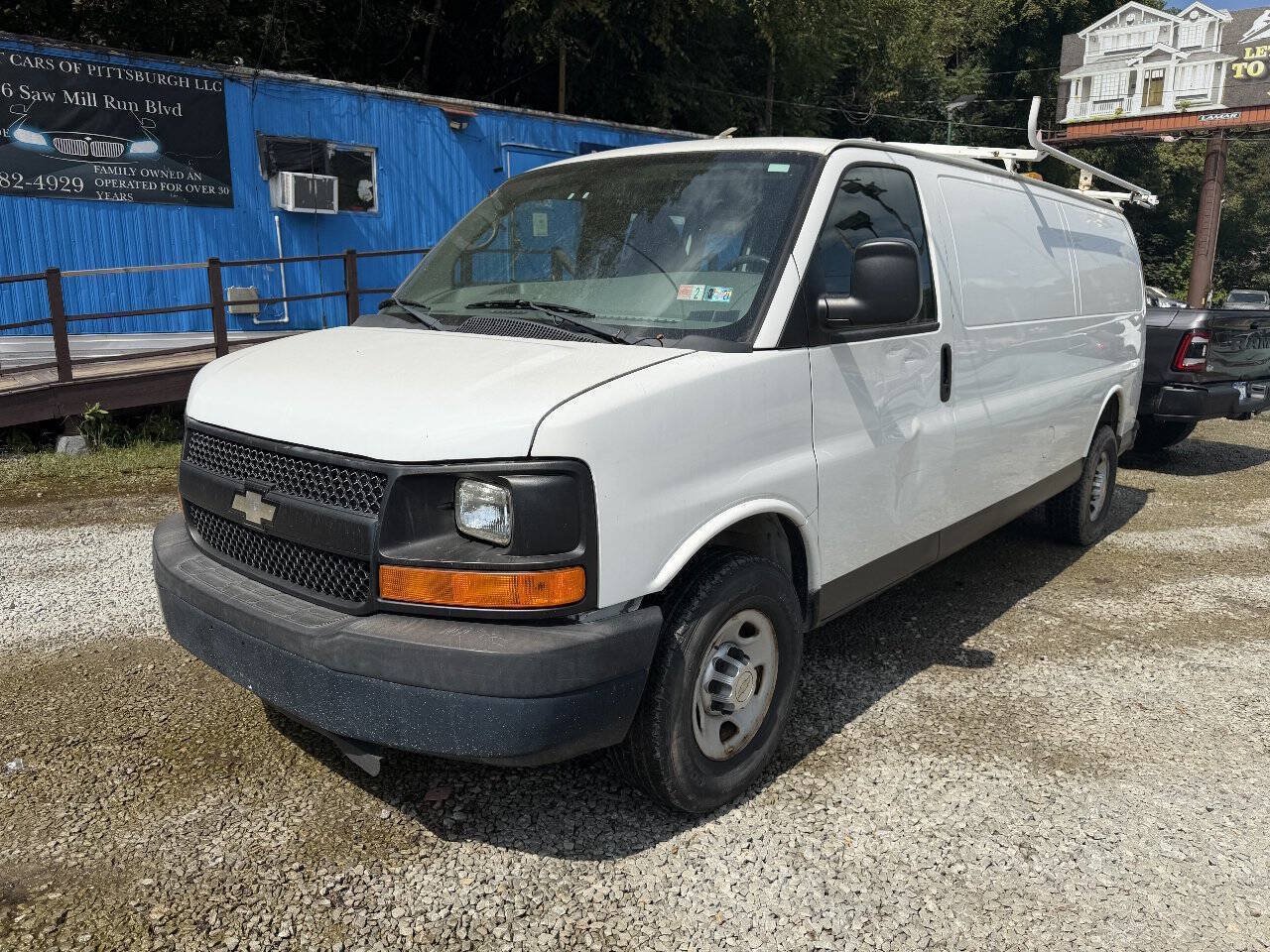Used 2013 Chevrolet Express 3500 Extended RWD image 4