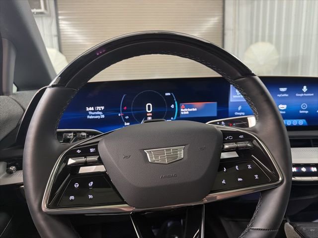 Certified 2025 Cadillac Optiq Luxury 1 w/ LPO, Floor Liner Package image 26