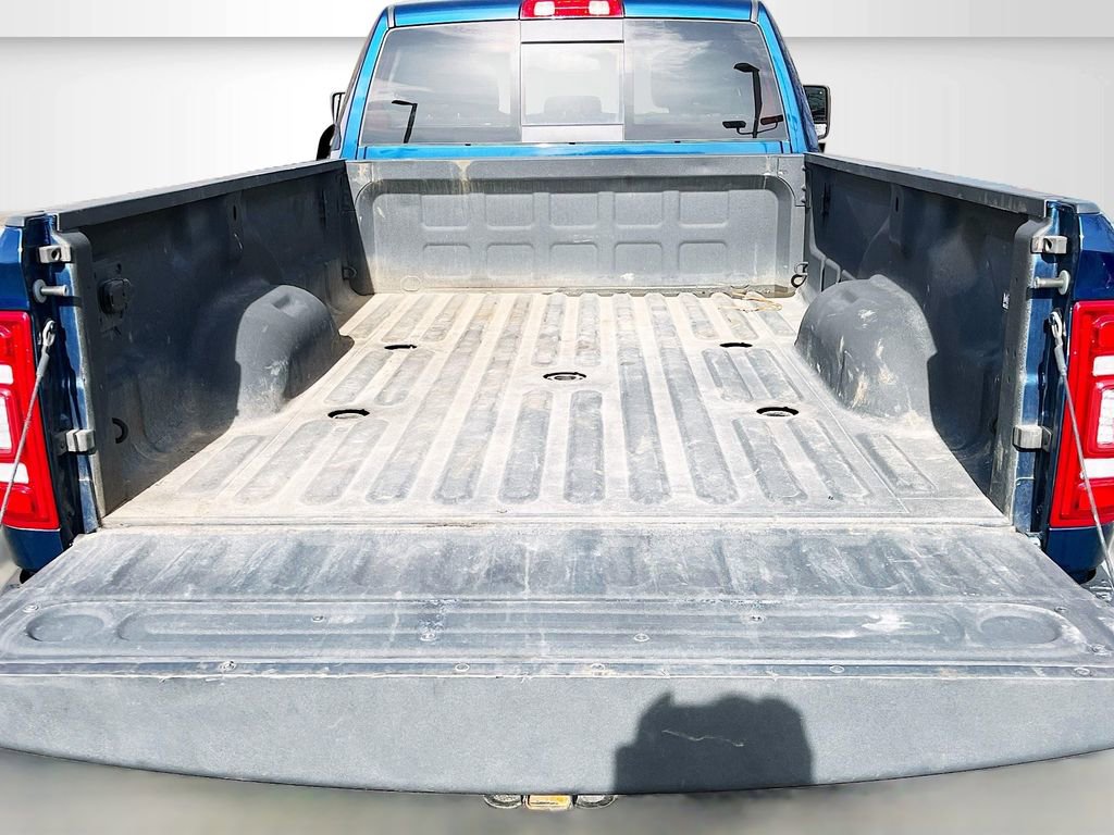 Used 2024 RAM 2500 Tradesman w/ Chrome Appearance Group image 25