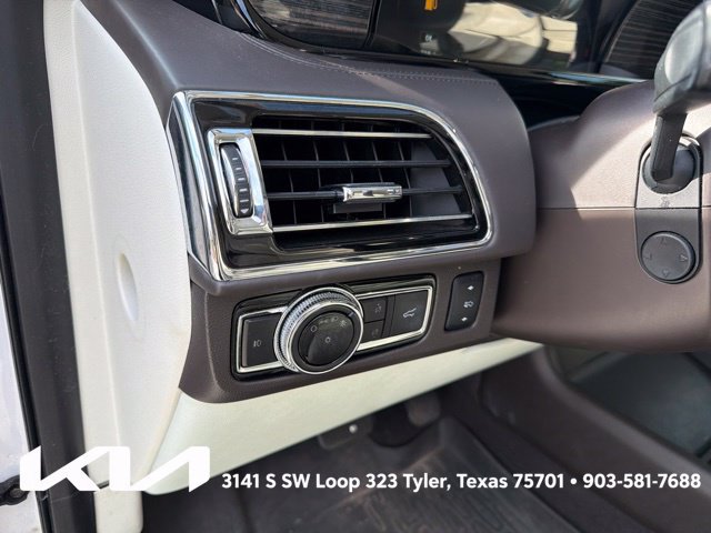 Used 2018 Lincoln Navigator L Black Label AWD/4WD image 17