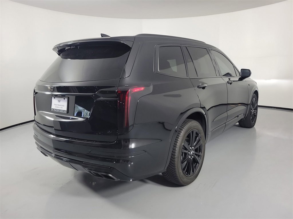 Used 2021 Cadillac XT6 Premium Luxury image 4