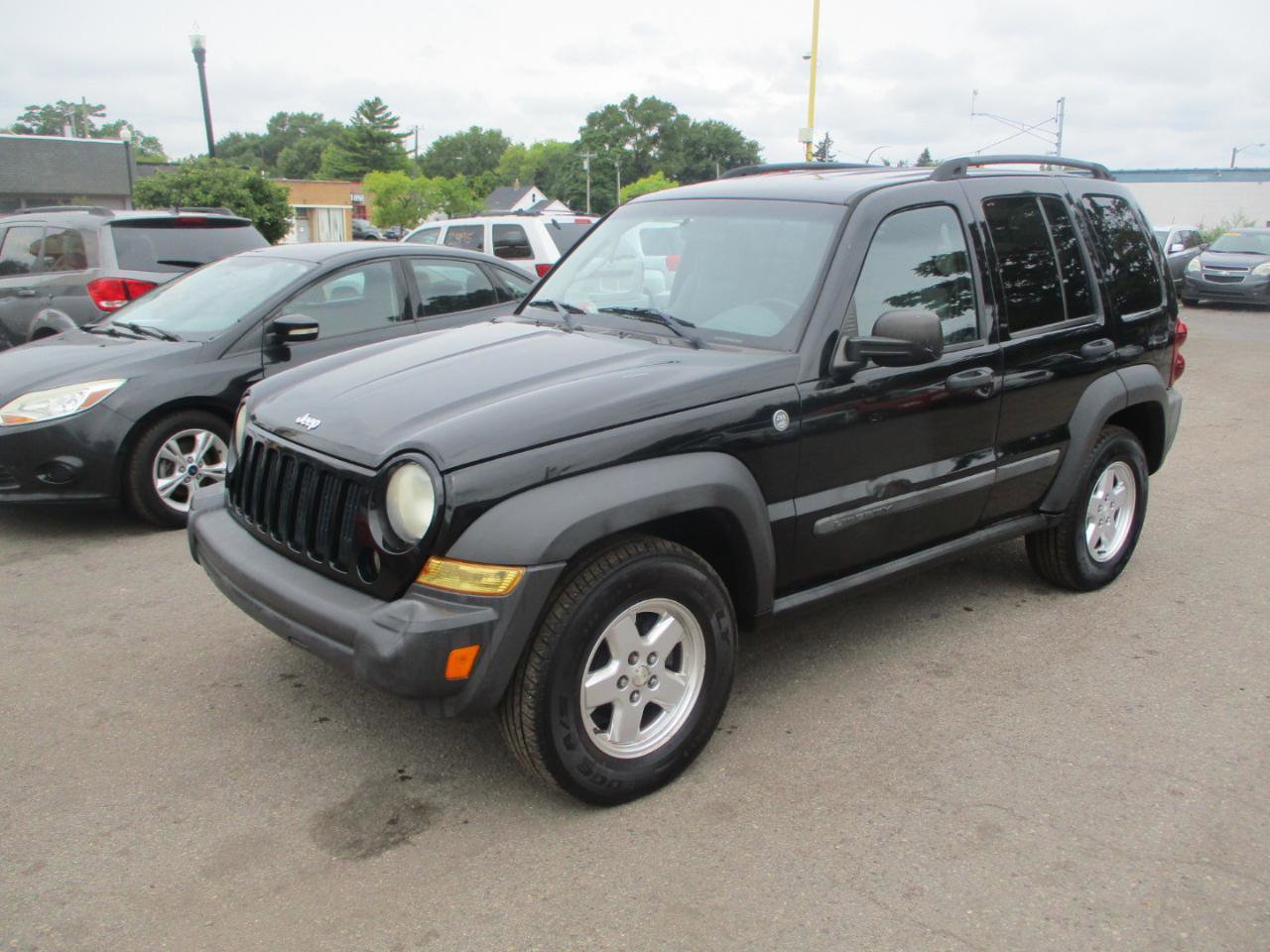 Used 2007 Jeep Liberty Sport image 3