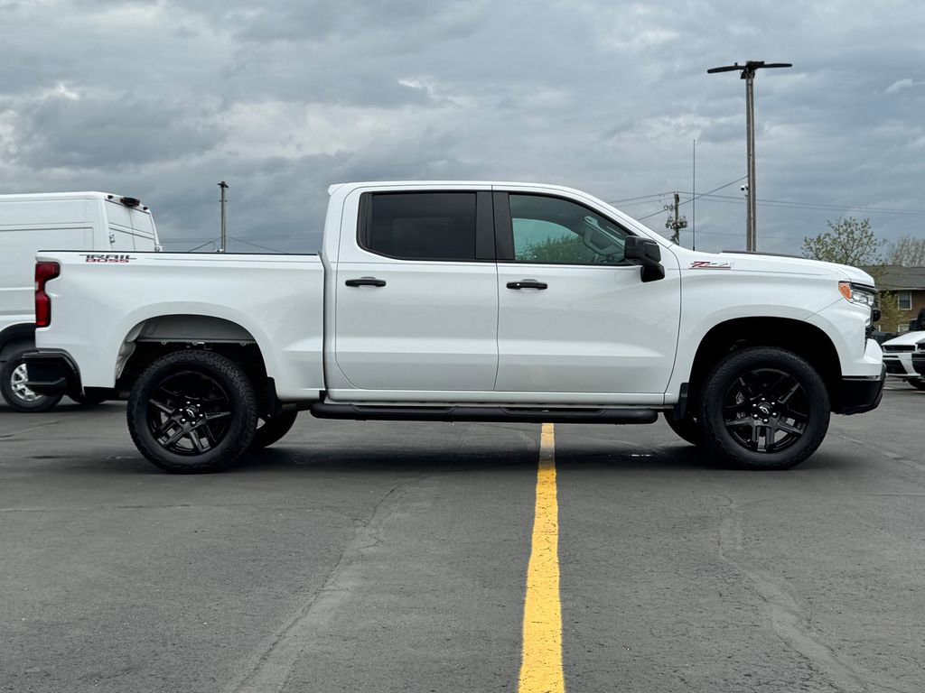 Used 2024 Chevrolet Silverado 1500 LT Trail Boss w/ Convenience Package II image 8