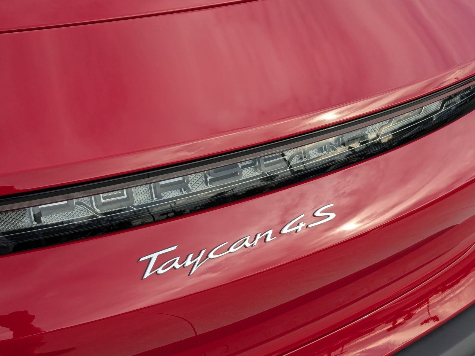 New 2025 Porsche Taycan 4S AWD/4WD image 12