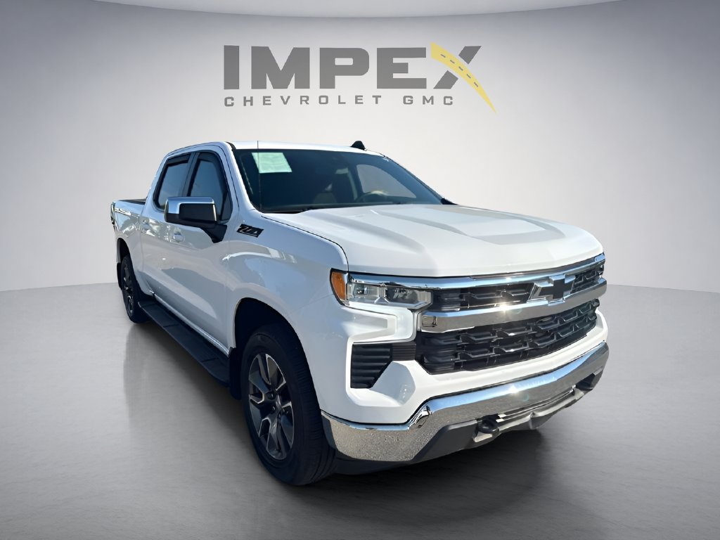 Used 2024 Chevrolet Silverado 1500 LT AWD/4WD image 19
