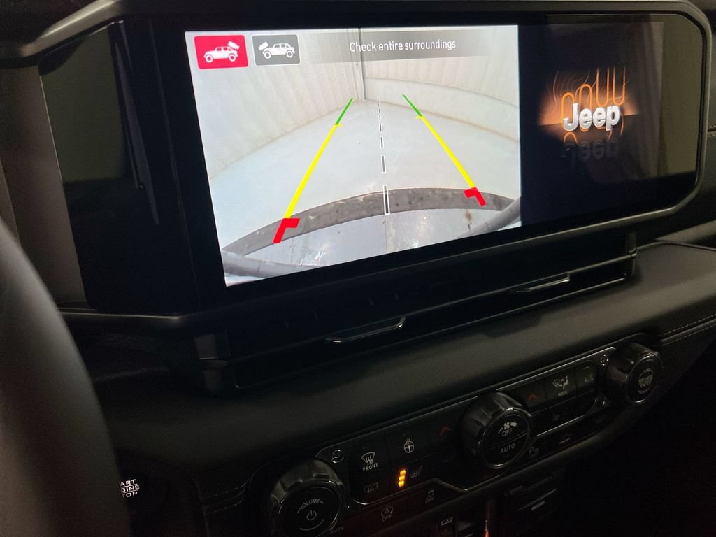 New 2026 Jeep Wrangler Unlimited Sahara AWD/4WD image 15