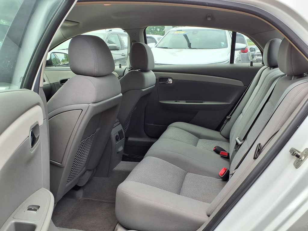 Used 2009 Chevrolet Malibu LT w/ Power Convenience Package FWD image 8
