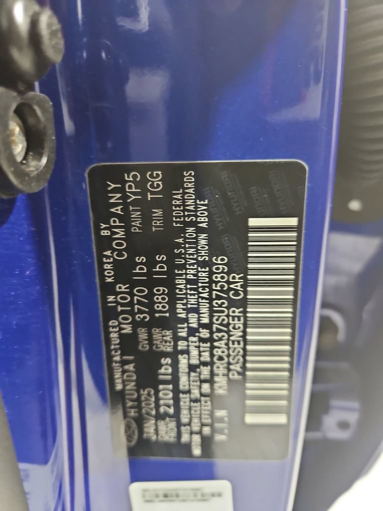 Certified 2025 Hyundai Venue SEL FWD image 31