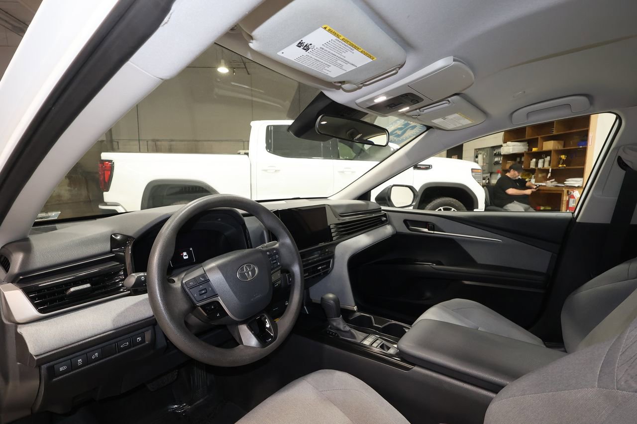 Used 2025 Toyota Camry LE image 9