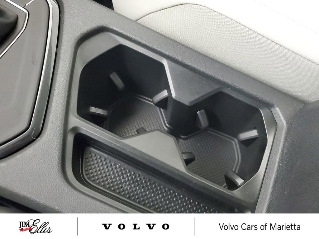 Used 2020 Volkswagen Tiguan SE FWD image 31