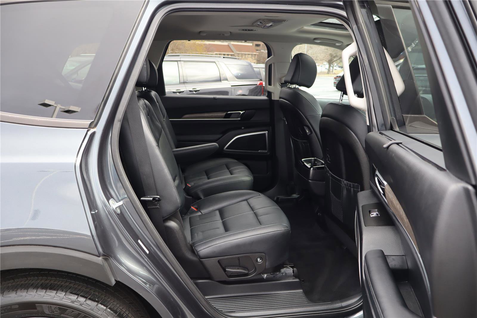 Certified 2022 Kia Telluride EX w/ EX Premium Package image 32