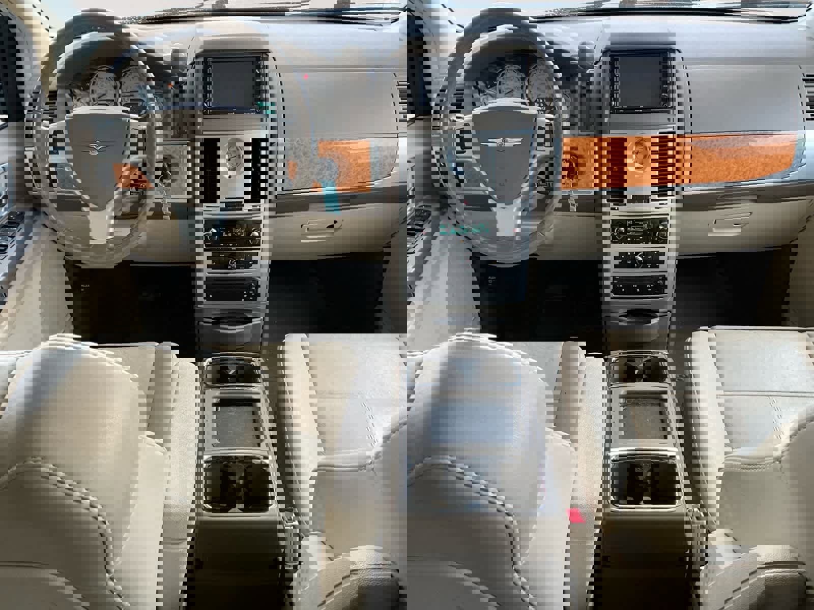 Used 2009 Chrysler Town & Country Limited w/ Entertainment Group #3 image 11