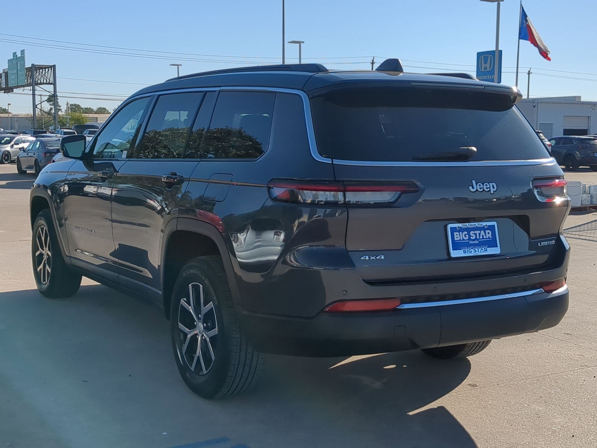 Used 2024 Jeep Grand Cherokee L Limited image 6