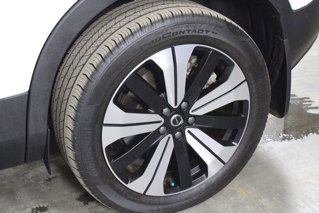 Used 2023 Volvo C40 P8 Recharge Plus image 37