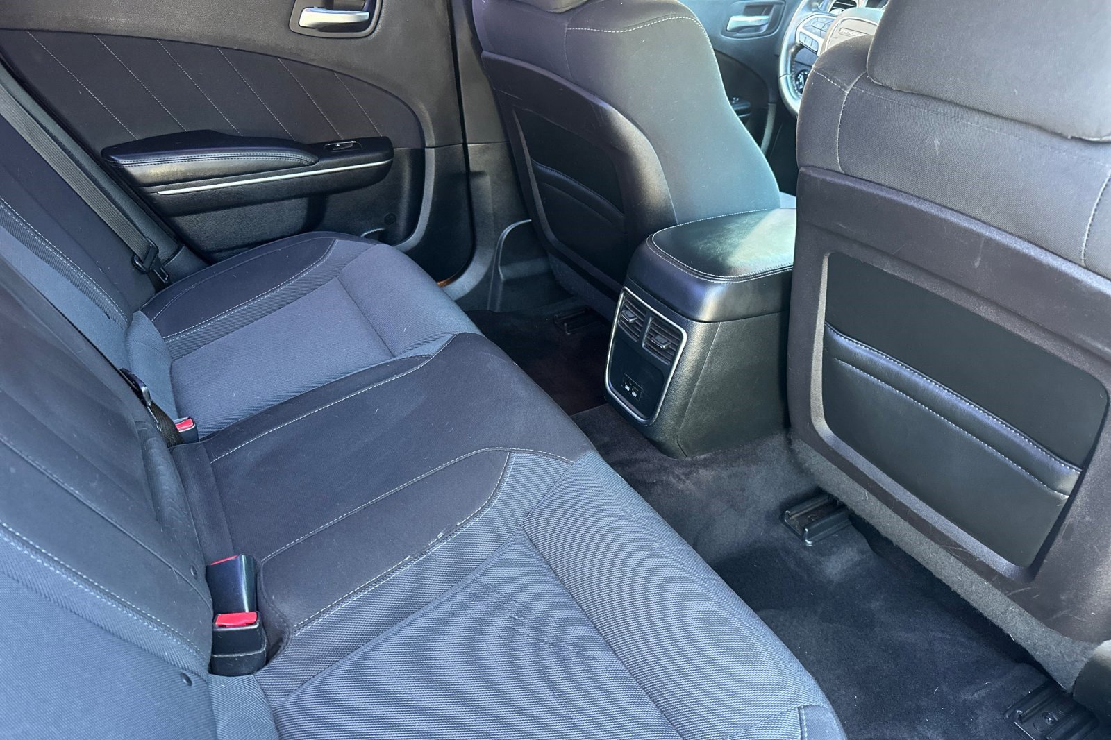 Used 2016 Dodge Charger R/T image 29