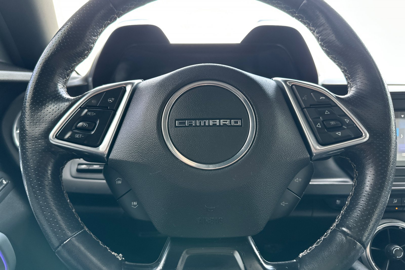 Used 2016 Chevrolet Camaro LT RWD image 34