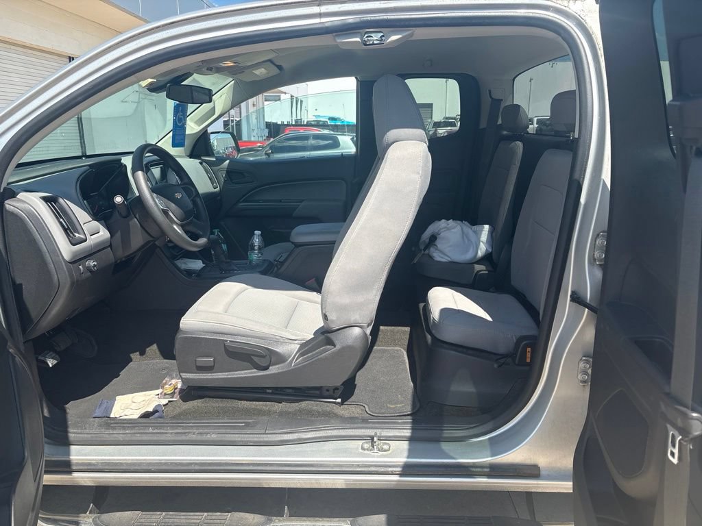 Used 2017 Chevrolet Colorado W/T w/ WT Convenience Package RWD image 9