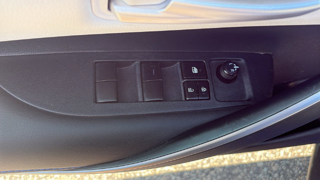 Used 2022 Toyota Corolla SE FWD image 20