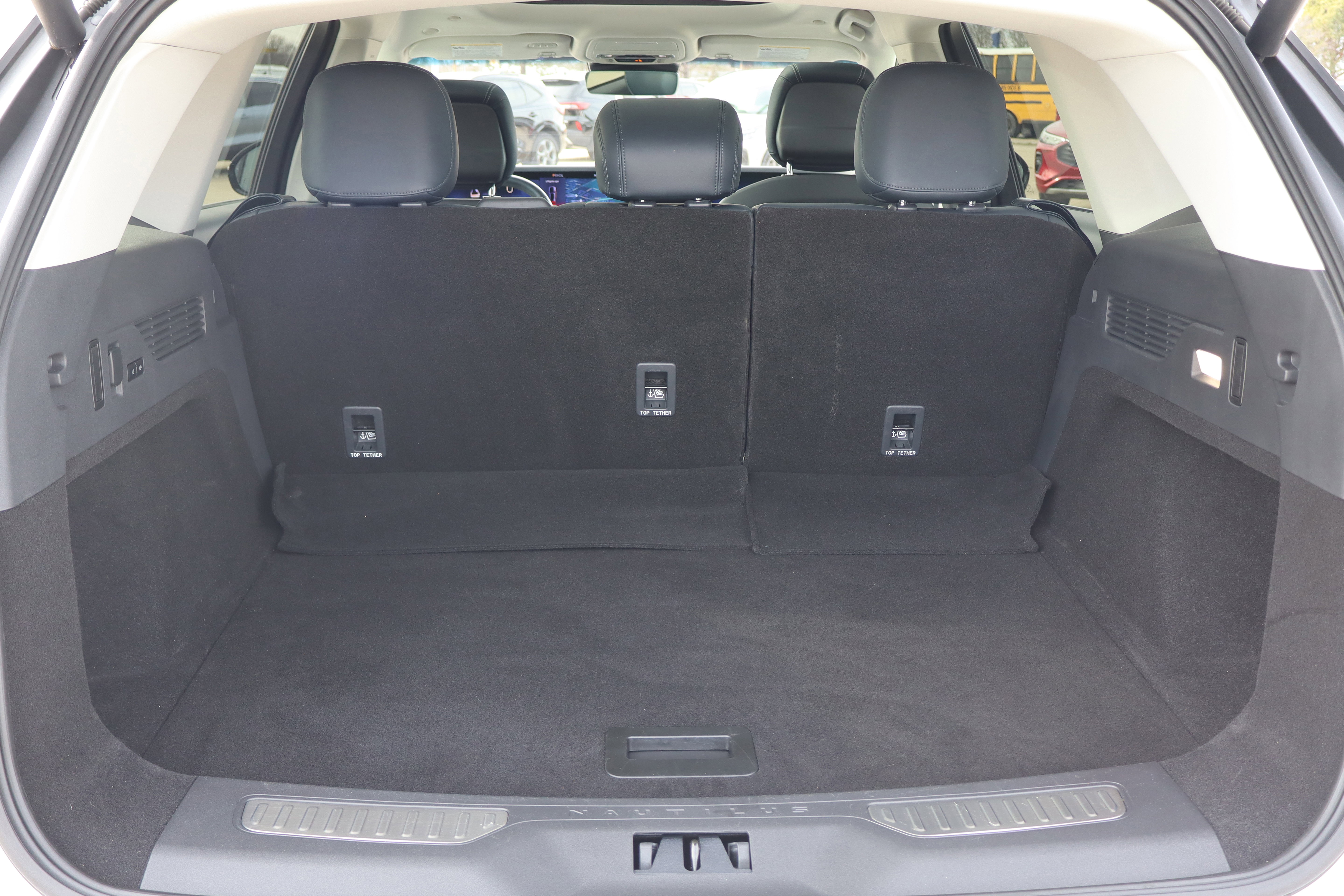 Used 2024 Lincoln Nautilus Reserve w/ Equipment Group 202A image 32