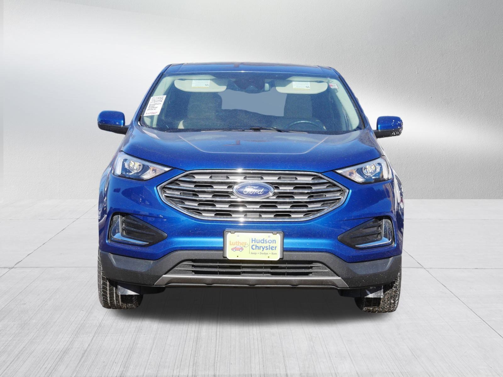 Used 2022 Ford Edge SEL image 2