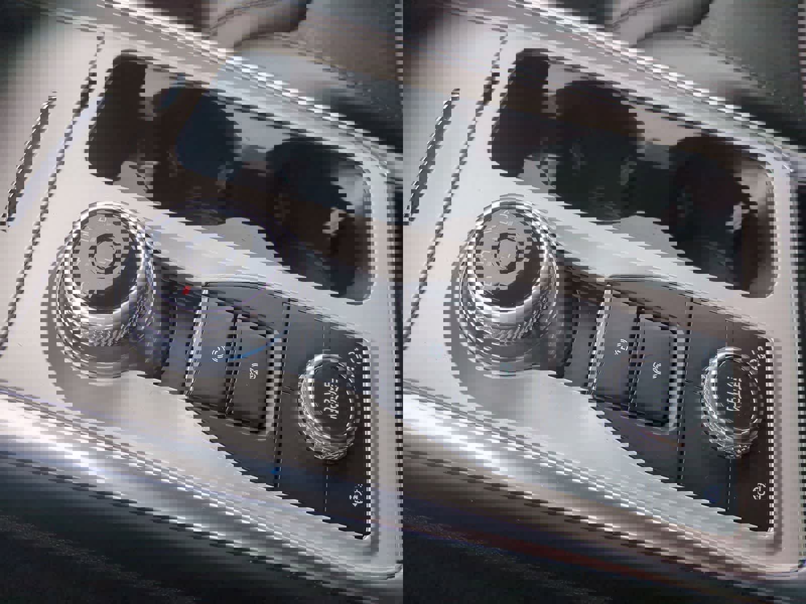 Used 2023 Ford Explorer Platinum w/ Technology Package image 34