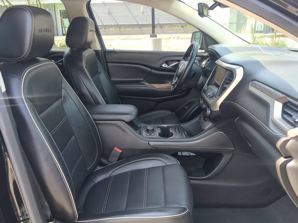 Used 2023 GMC Acadia Denali w/ Black Diamond Edition FWD image 33