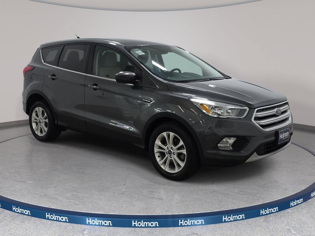 Used 2019 Ford Escape SE FWD image 4