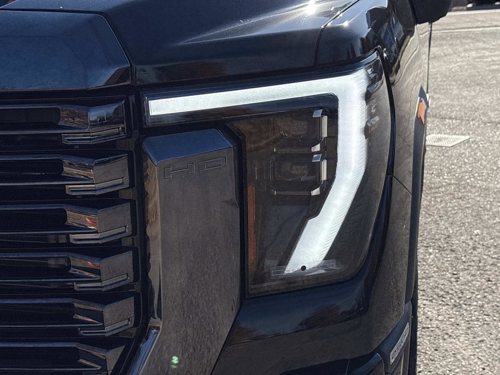 Certified 2024 GMC Sierra 2500 Denali Ultimate image 11