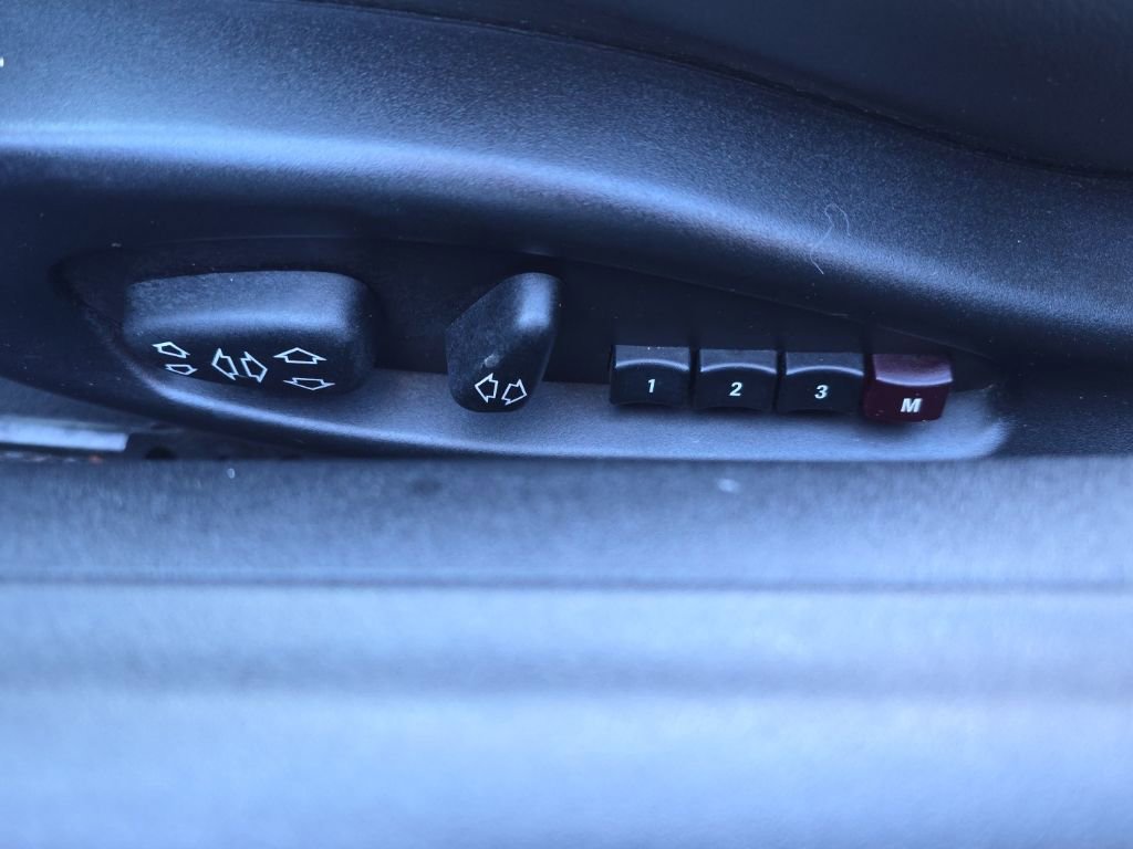 Used 2005 BMW Z4 3.0i image 17