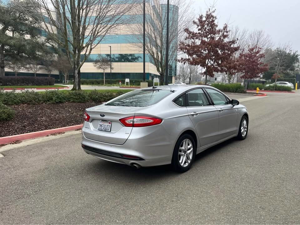Used 2016 Ford Fusion SE image 15