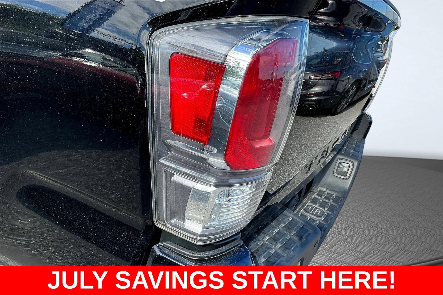 Used 2020 Toyota Tacoma TRD Off-Road w/ Technology Package AWD/4WD image 26