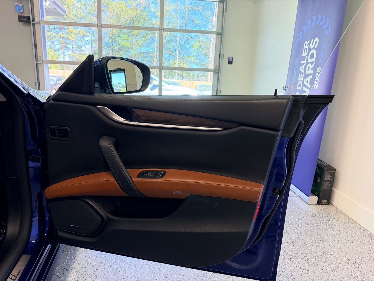 Used 2017 Maserati Ghibli S RWD image 27