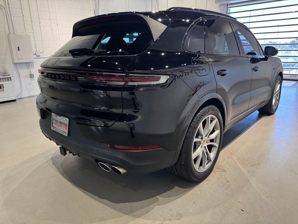 Used 2024 Porsche Cayenne S w/ Premium Package Plus AWD/4WD image 7