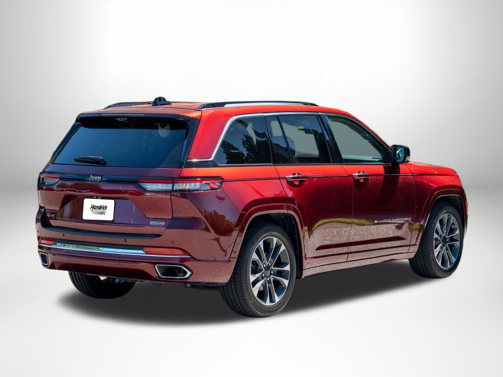 Used 2023 Jeep Grand Cherokee Overland w/ Adv Protech Group III AWD/4WD image 8