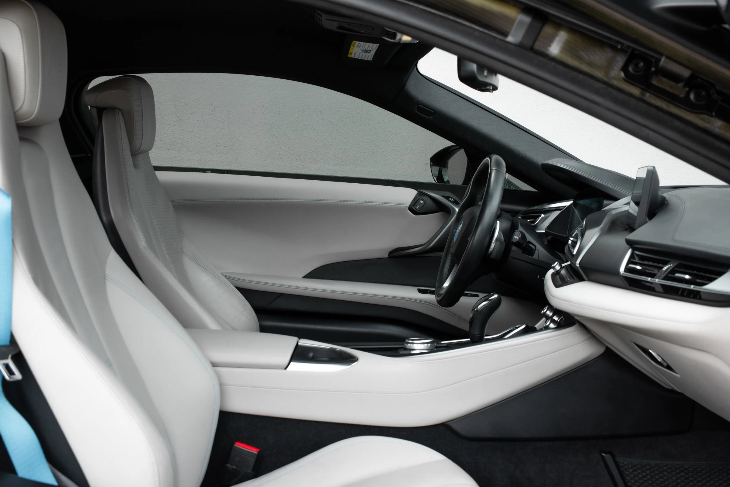Used 2015 BMW i8 AWD/4WD image 15