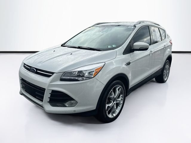Used 2016 Ford Escape Titanium w/ Equipment Group 301A AWD/4WD image 3