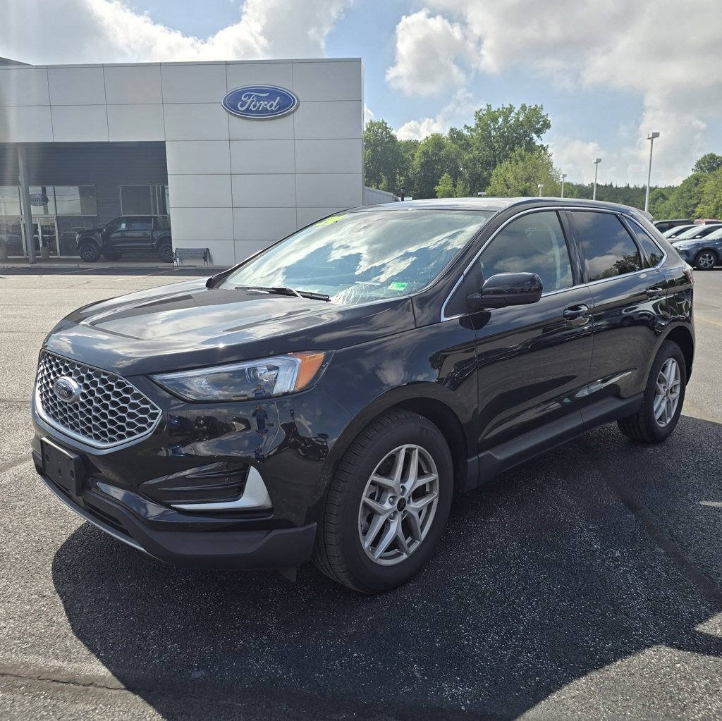 Used 2024 Ford Edge SEL
