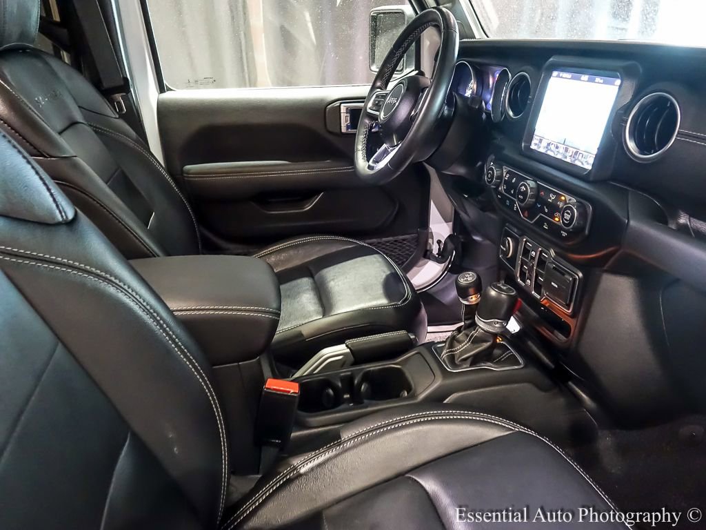 Used 2023 Jeep Wrangler Unlimited Sahara w/ Cold Weather Group image 31