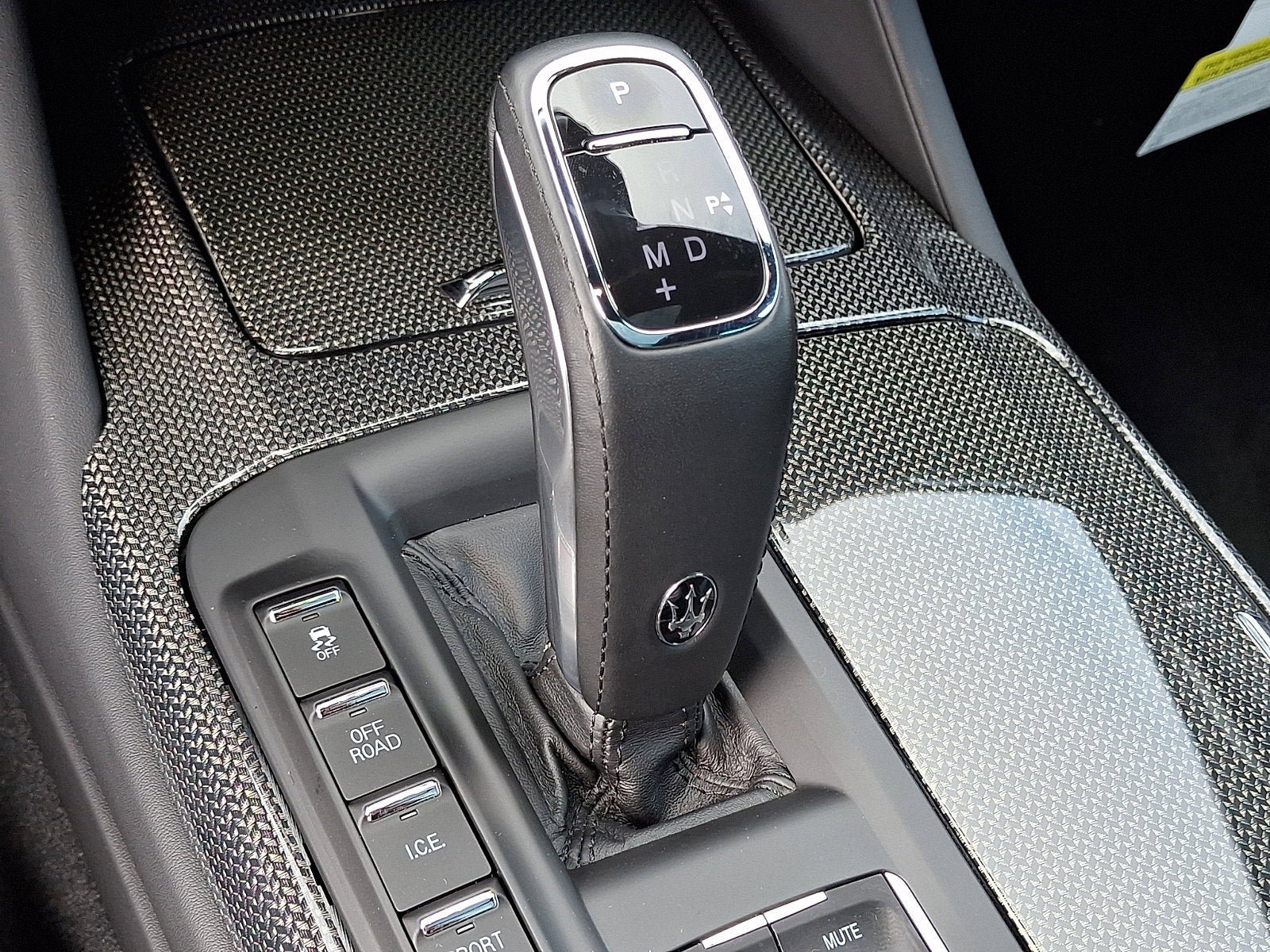 Used 2023 Maserati Levante Trofeo AWD/4WD image 16