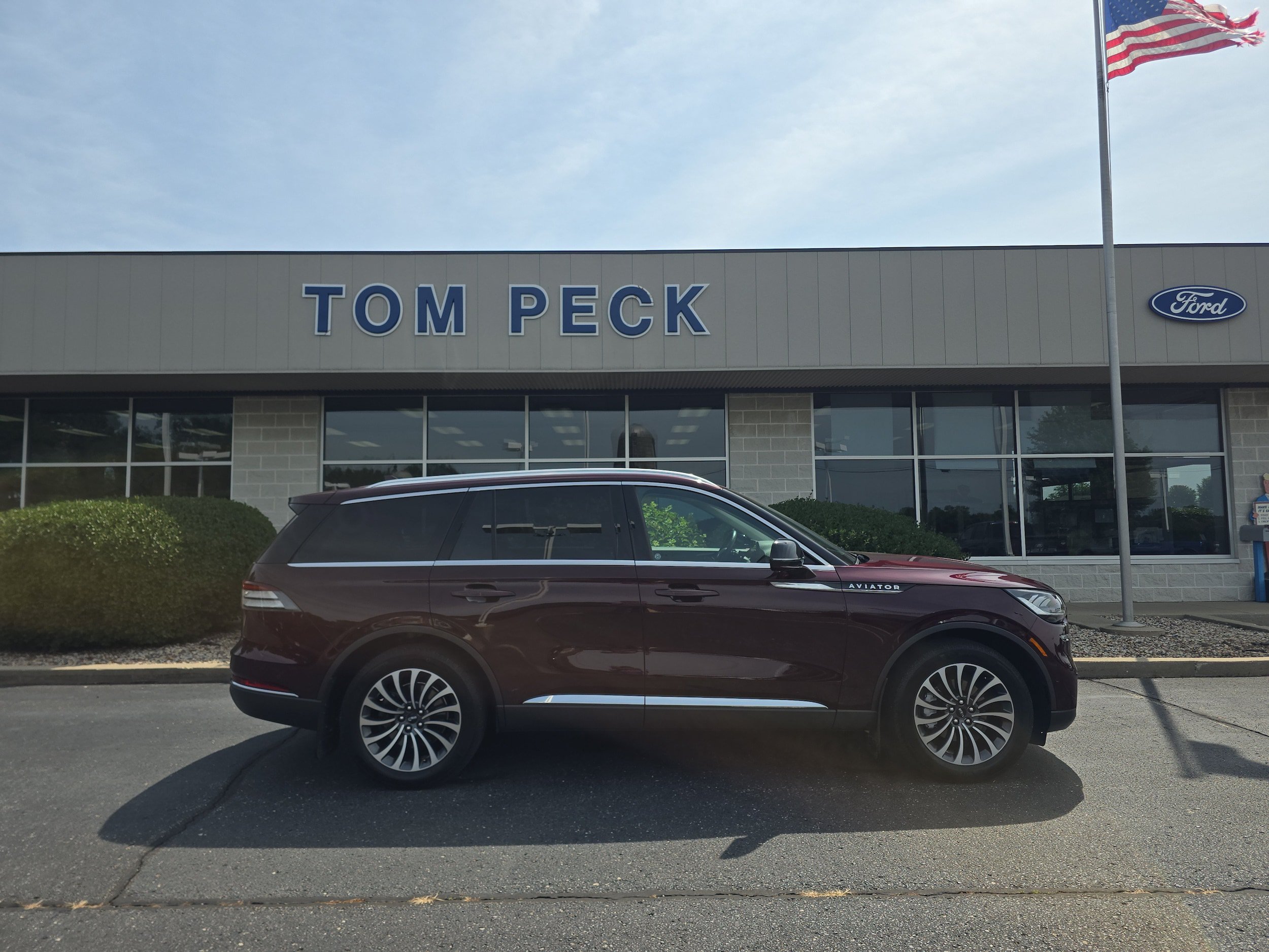 Used 2020 Lincoln Aviator Reserve w/ Equipment Group 201A AWD/4WD image 6