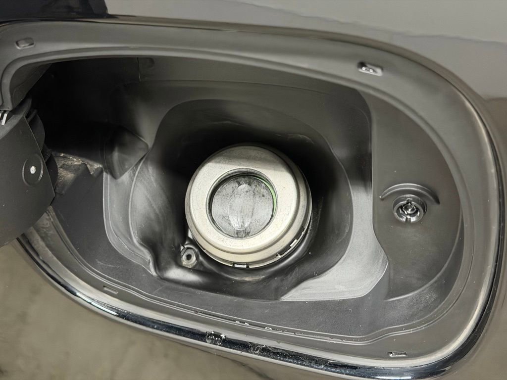 Used 2021 RAM 1500 Laramie w/ Advanced Safety Group image 26