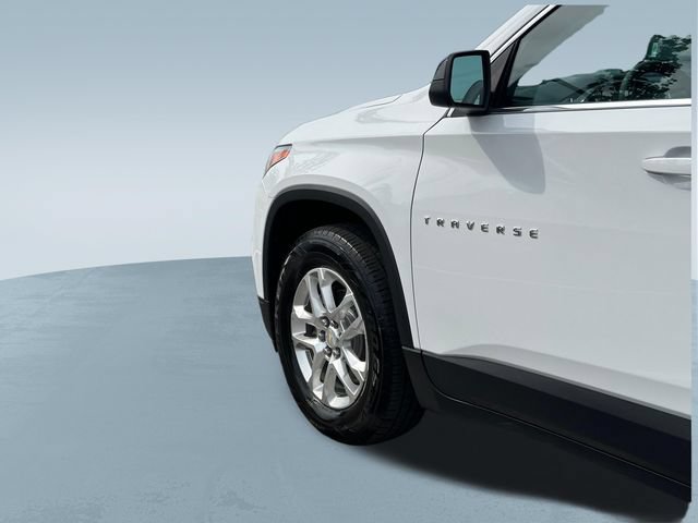 Used 2021 Chevrolet Traverse LS FWD image 41