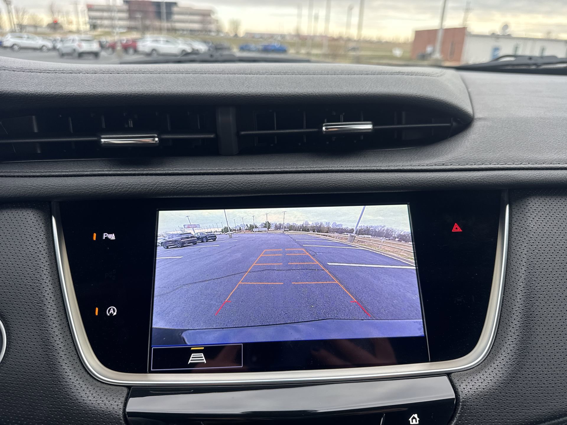 Certified 2025 Cadillac XT5 Premium Luxury image 17