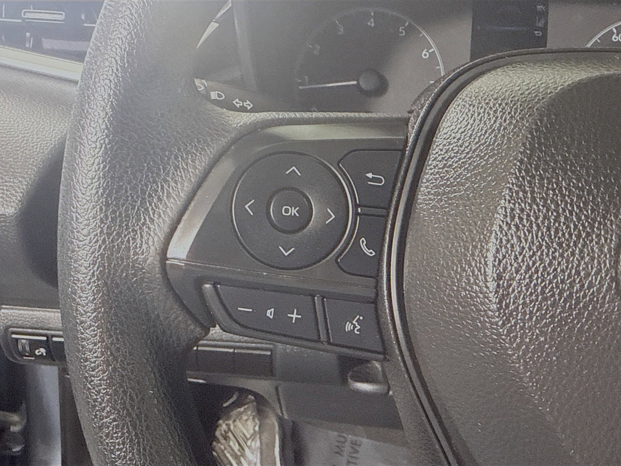 Used 2024 Toyota Corolla LE image 14