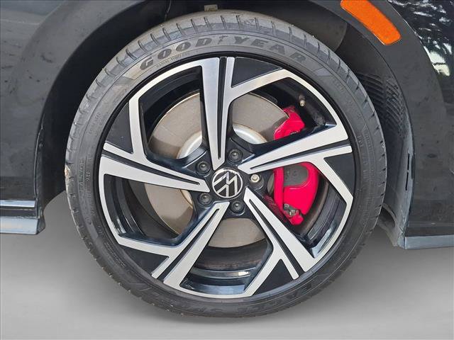 Used 2024 Volkswagen GTI SE FWD image 24