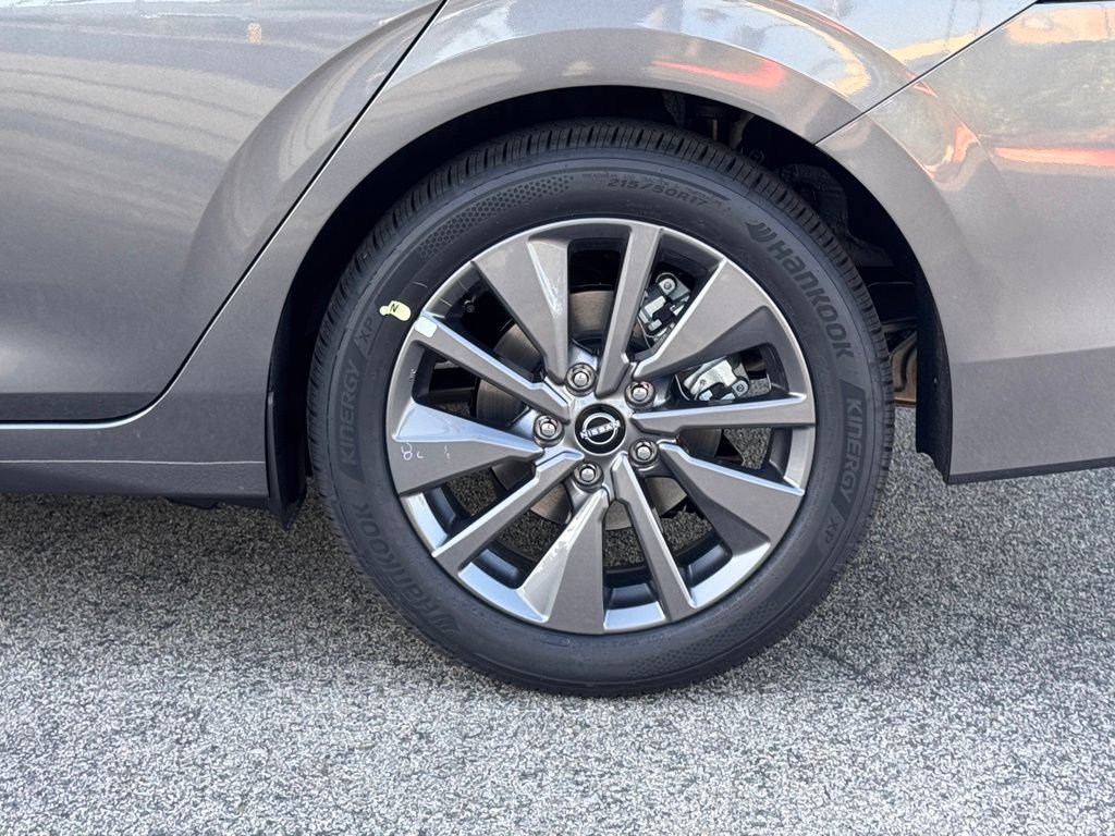 New 2026 Nissan Sentra SL w/ Floor Mat Package FWD image 8