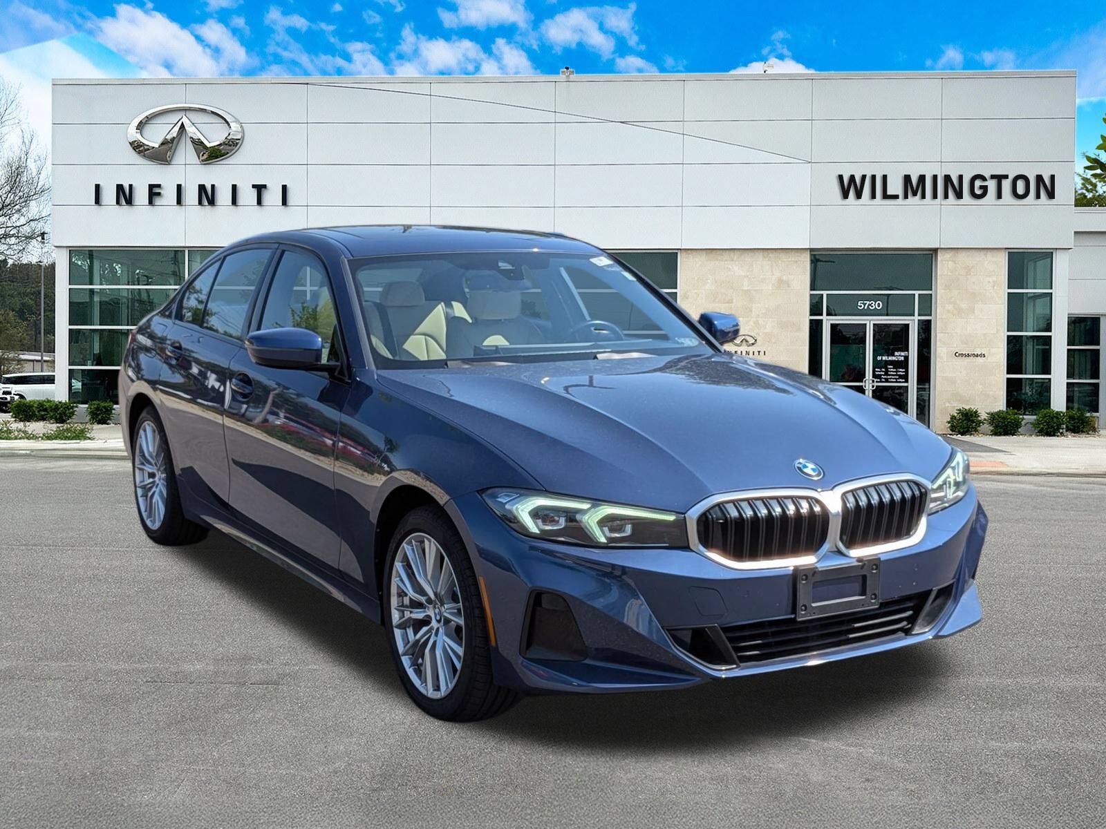 Used 2023 BMW 330i xDrive Sedan w/ Driving Assistance Package AWD/4WD image 1