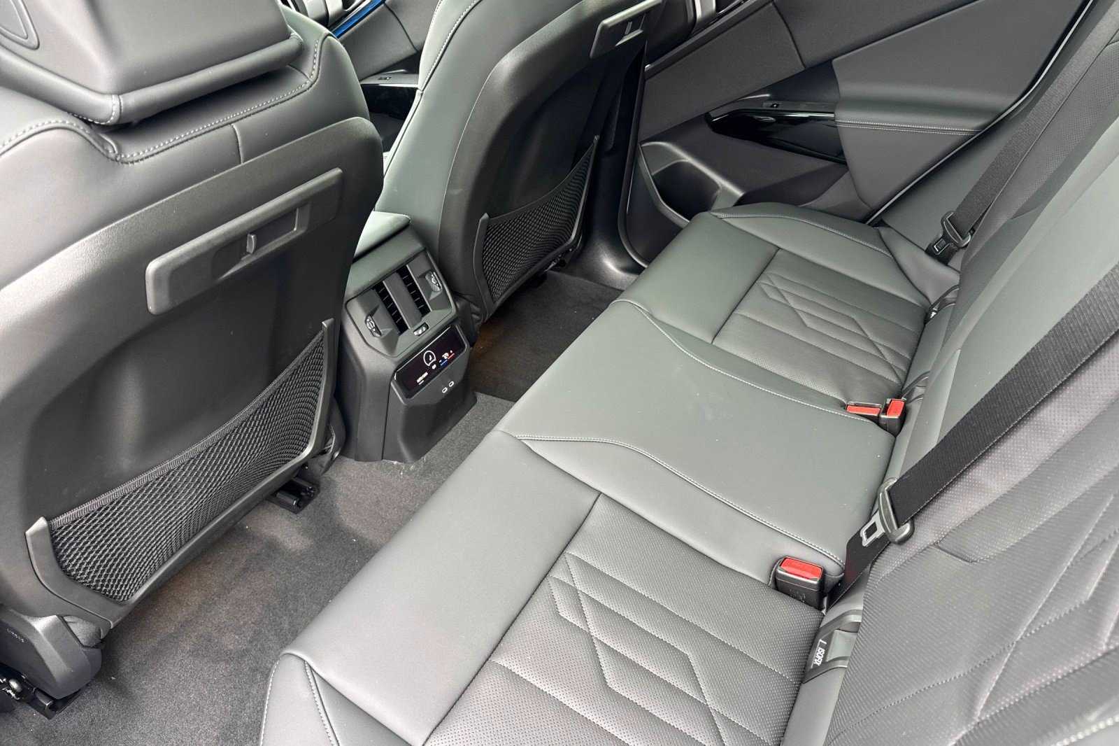 Used 2026 BMW X3 xDrive30i w/ M Sport Package AWD/4WD image 21