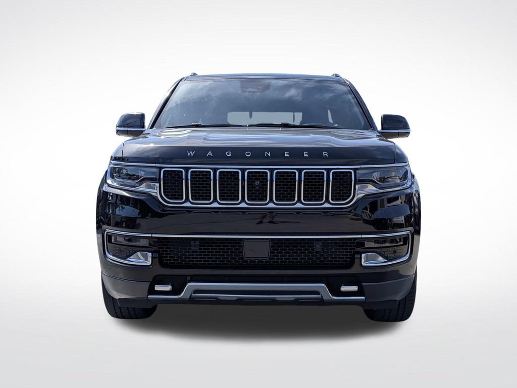 Used 2022 Jeep Wagoneer Series III w/ Convenience Group I AWD/4WD image 2